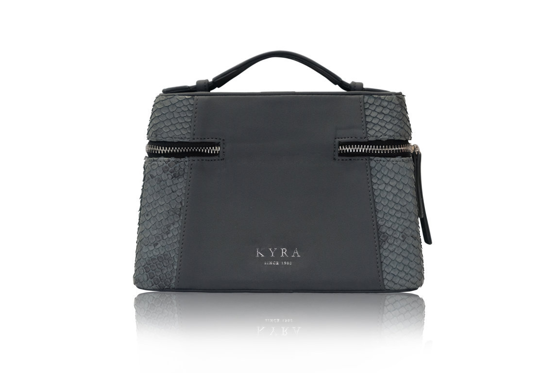 TREASURE ON GRAY - Image 4