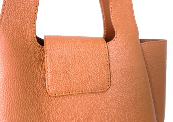 Alma Bag Small in Caramel - Image 5