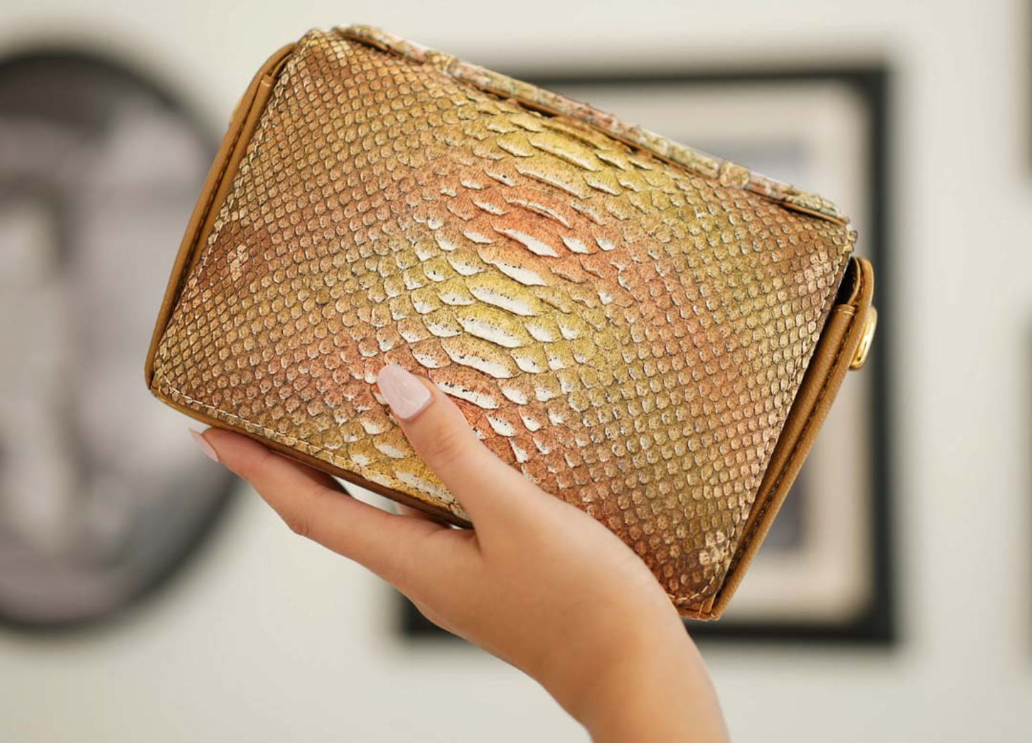 Which Luxury Handbag Brand that fits your style