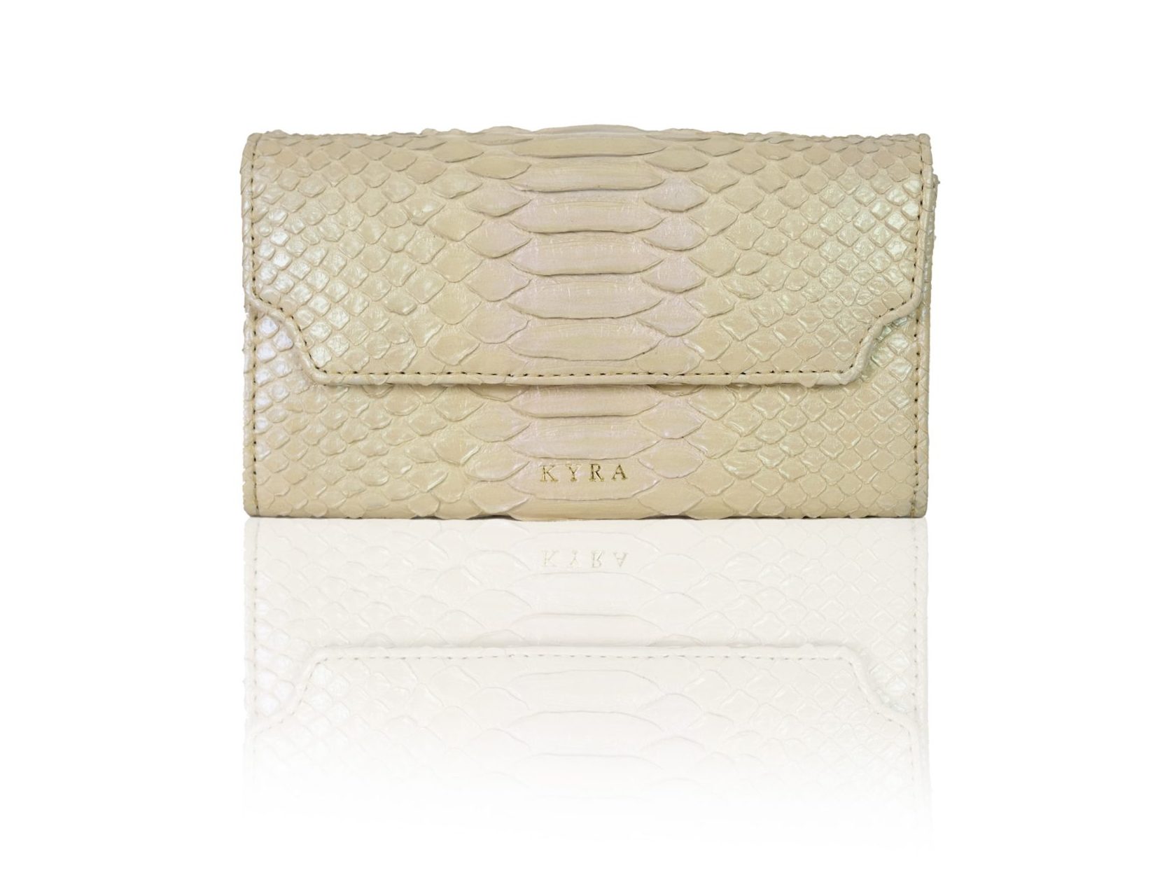 Sophia Purse in Mermaid Pearl