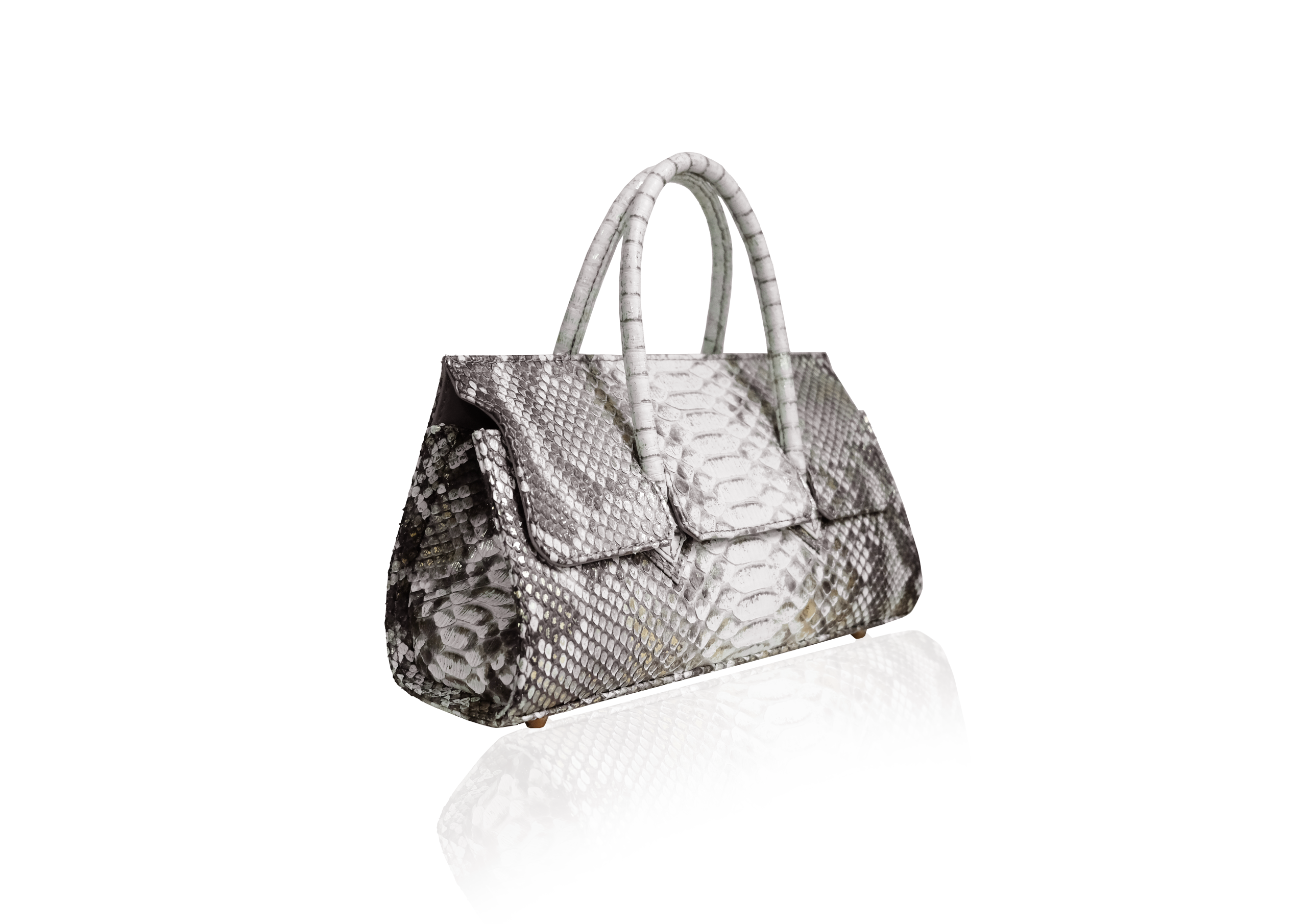 Adriana Lungo in Natural Gold - Image 4